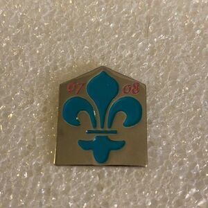 Fleur De Lis Silver Tone Pin with Teal Enamel 2007-2008